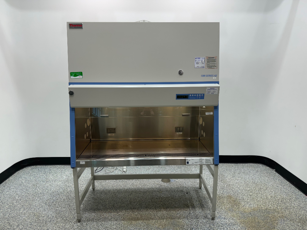 Image of Thermo 1300 Series A2 5' Biosafety Cabinet